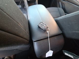 2022 GMC Terrain FWD SLE - Interior Steering Wheel With Keys Image